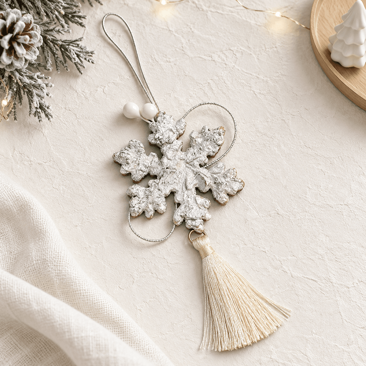 クリスマス オーナメント 雪の結晶と水引のタッセル飾り｜冬のしつらえ・シルバー｜無料ラッピング
